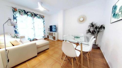 Zahara de los Atunes Apartment | Cozy Apartment in Zahara with Pool and Pet-Friendly Options