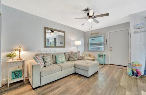 Bradenton Beach House | Coquina Cheer on Anna Maria Island