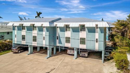 Bradenton Beach House | Coquina Cheer on Anna Maria Island