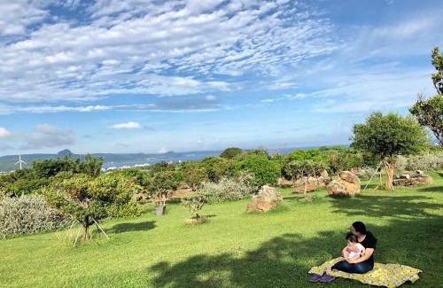 Hengchun Bed & Breakfast | Cozy Coral B&B – Family-Friendly with Breakfast Included