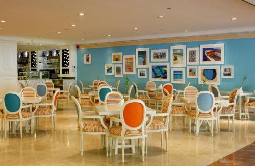 Beach & Coast Resort | Beachfront Bliss at Coral Beach Resort Sharjah
