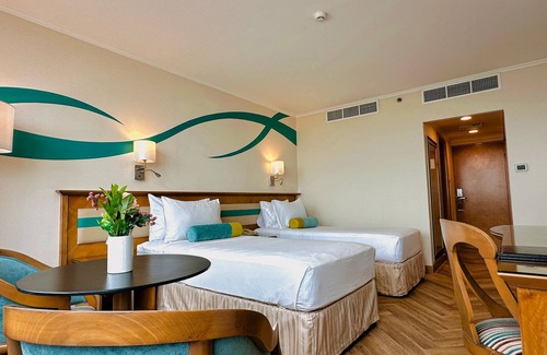 Beach & Coast Hotel | Ocean View Retreat at Coral Beach Resort - Sharjah