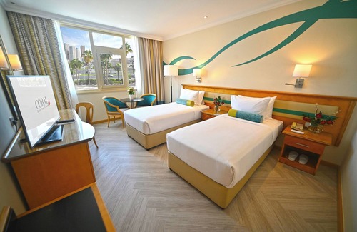 Beach & Coast Hotel | Ocean View Retreat at Coral Beach Resort - Sharjah