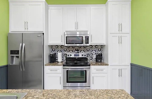 South Padre Island Condo | Coral Cave Condo: Beachfront Views, Pools & Spa Amenities
