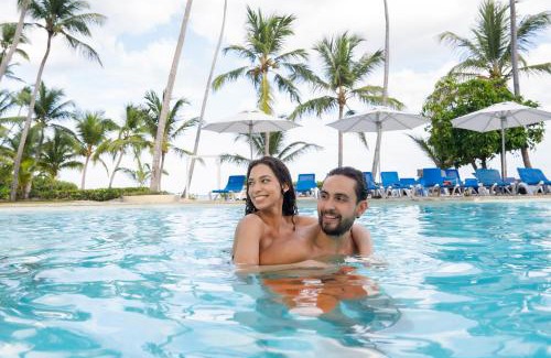 Villas Del Mar Resort | Beachfront Bliss at Coral Costa Caribe Beach Resort