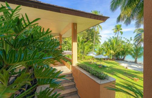 Ko Chang Villa | Beachfront Bliss at Coral Cove Villa - Koh Chang Retreat