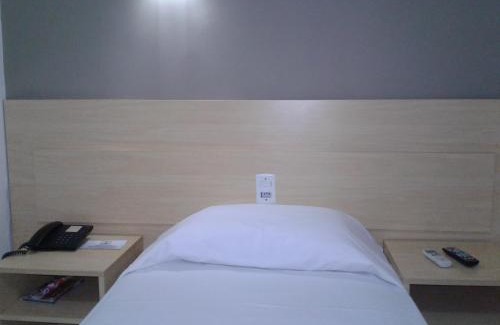 Menino Deus Hotel | Convenient Coral Express Near Top Medical Institutions