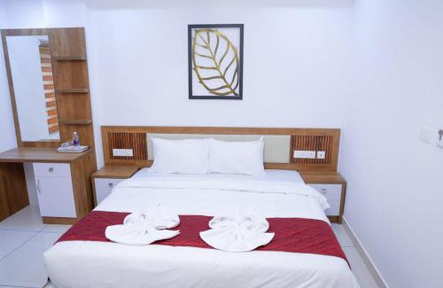 Kattappana House | Family-Friendly Coral Inn Residency with Top Guest Ratings