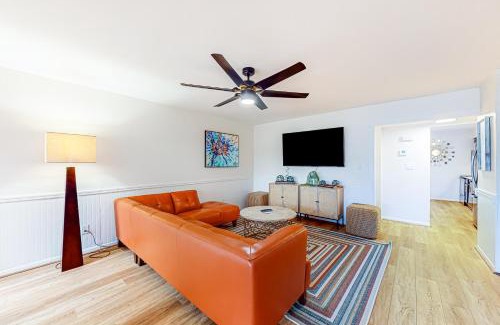 Perdido Bay Villas House | Coral's Hideaway: Family and Pet-Friendly Retreat