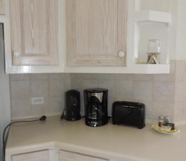 Worthing Resort | Oceanfront Retreat at Coral Sands Beach Resort