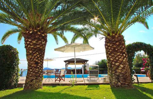 Palaio Tsifliki Villa | Coral Suite: Oceanfront Bliss with a 4-Star Experience