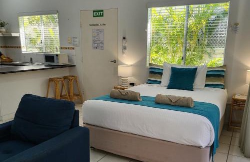 Agnes Water Apartment | Elegant Coral Suite with Oceanfront Views and Pool Access