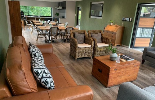 Nahoon Bed & Breakfast | Ocean View at Coral Wood Self Catering Suites & B&B