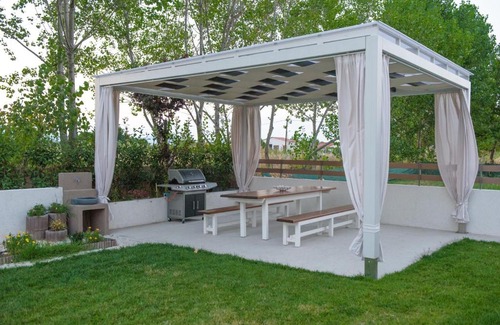 Ierissos House | Child-Friendly Corali Villas - Guest Rated 9.8/10