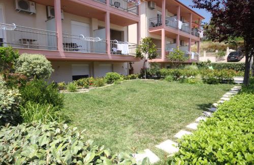 Ormos Panagias Apartment | Discover Coralli Studios: Family-Friendly Retreat Awaits