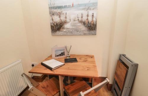 Amble House | Delightful Coras House: Pet-Friendly Retreat with Top Ratings