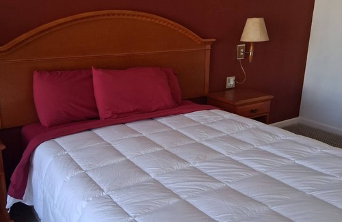 Anthony Hotel | Enjoy a Relaxing Stay at Sky Palace Inn Anthony
