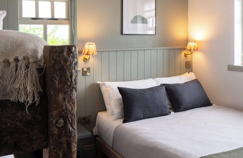 Dunfanaghy Bed & Breakfast | Exceptional Corcreggan Mill: Family-Friendly with Dining Options