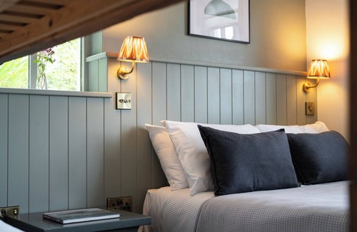 Dunfanaghy Bed & Breakfast | Exceptional Corcreggan Mill: Family-Friendly with Dining Options