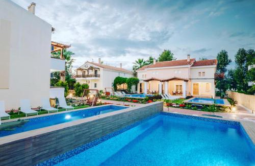 Vrahati Hotel | Corinthian Village: Oceanfront Bliss with Family-Friendly Perks