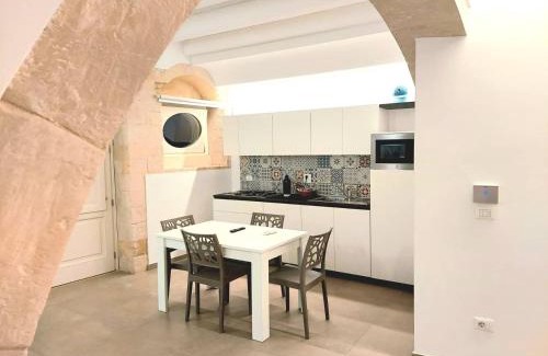 Ortigia Apartment | Family-Friendly Corinzia Casa Vacanze: Rated 10/10 by Guests