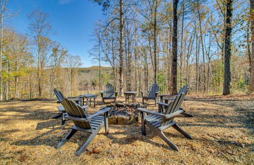 Ellijay House | Enchanting Cork and Creek Cottage with Mountain Views