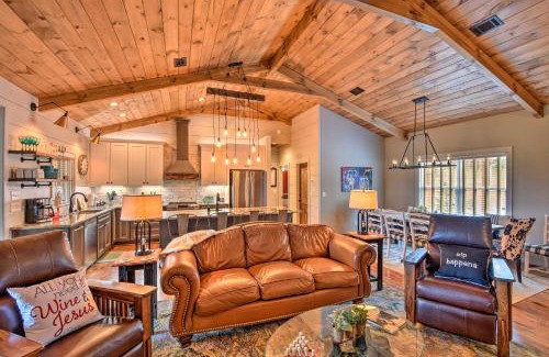 Ellijay House | Enchanting Cork and Creek Cottage with Mountain Views