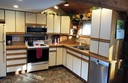 Warwick House | Corkscrew Cottage—Year-around, lakeside home with pristine water and great views