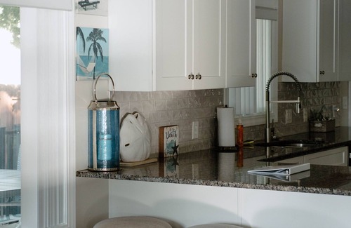 Bay City House | Discover Corkys Cabin with Private Beach Access in Bay City