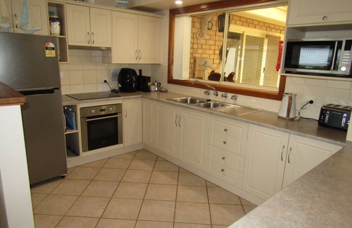 Dalrymple House | Family-Friendly Corleighson @ Oyster on Point Holiday Home