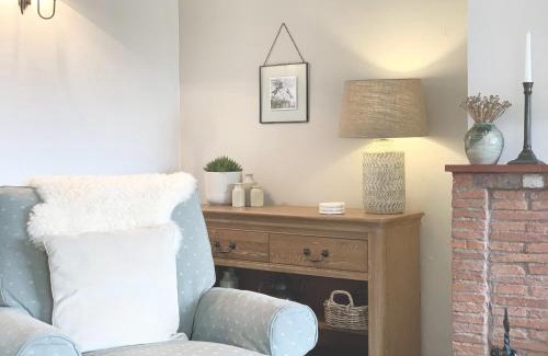 Potter Brompton House | Family-Friendly Corn Stook: A 4-Star Retreat Awaits