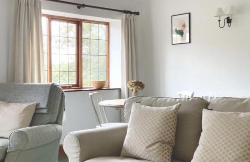 Potter Brompton House | Family-Friendly Corn Stook: A 4-Star Retreat Awaits
