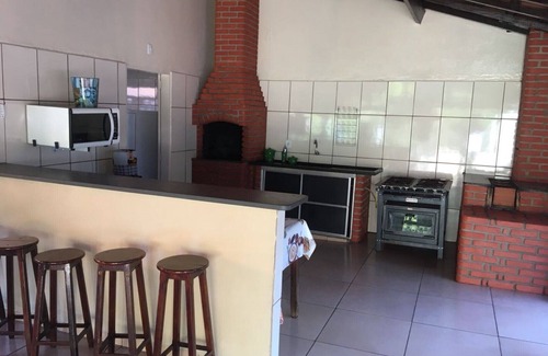 Olimpia House | Ideal Retreat for Groups: Pools, Pet-Friendly & Wi-Fi