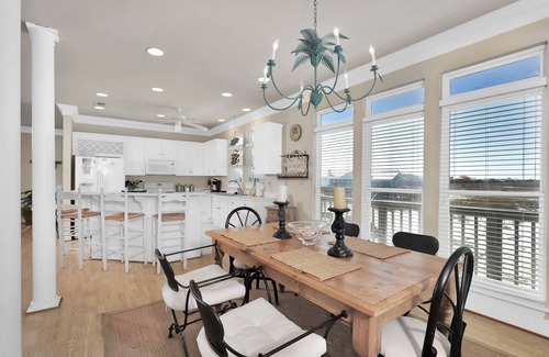 Silver Cay House | Pet-Friendly Corner Retreat with Bay Sunset Views - TraMarLis