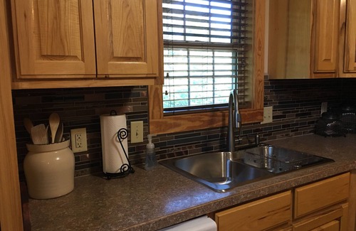 Hatfield House | Top-Rated Cornerstone Mountain Retreat with Spa & Hot Tub