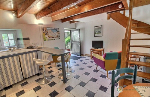 Saint-Gildas House | Family-Friendly Cornflower Hotel in Saint Gildas Awaits