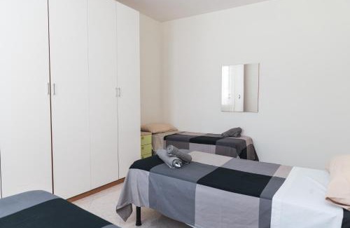 Sestri Ponente Apartment | Budget-Friendly Cornigliano Apartment 3 - Family Friendly Stay