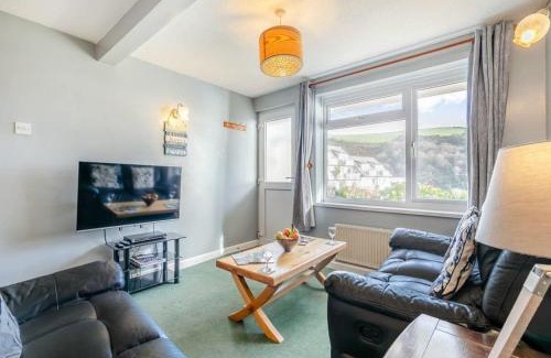 Seaton House | Oceanfront Haven at Cornish Riviera - Mount Brioni