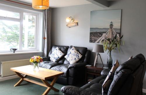 Seaton House | Oceanfront Haven at Cornish Riviera - Mount Brioni