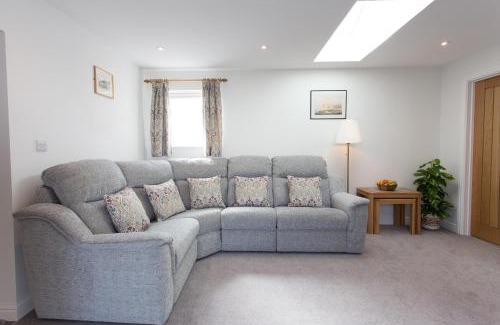 Camborne House | Enjoy Scenic Cornish Views at Our 4-Star Hotel
