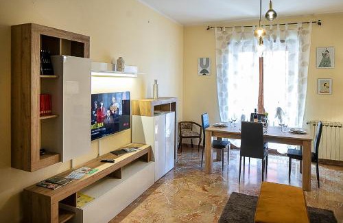 L'Aquila Apartment | Corno Grande: Family-Friendly Apartment with Free Parking