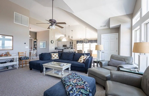 Corolla Light House | Experience Corolla Light Soundfront: Pool, Hot Tub & Ocean View