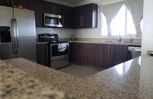 Las Conchas Apartment | Oceanfront Retreat at Corona Del Sol 1003, Puerto Peñasco