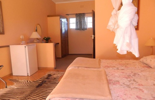 Windhoek Other | Top-Rated Corona Guest Farm: Pool, Restaurant & Family Fun
