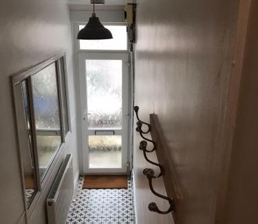 Aberfan House | Family-Friendly Stay at Coronation Place with Great Reviews