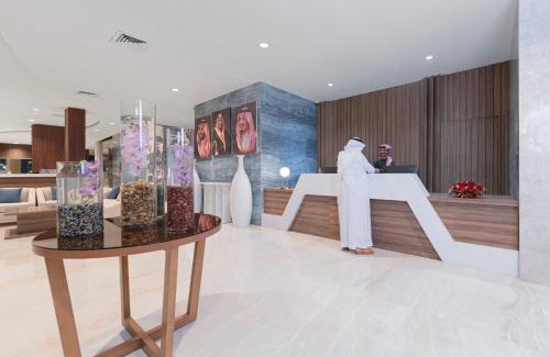 Yanbu Al Sinaiyah Hotel | Relax at Corp Yanbu Hotel with Oceanfront Spa & Pool