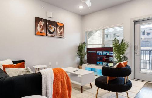Grand Prairie Apartment | Discover Corporate Housing by MGM with Pool Access