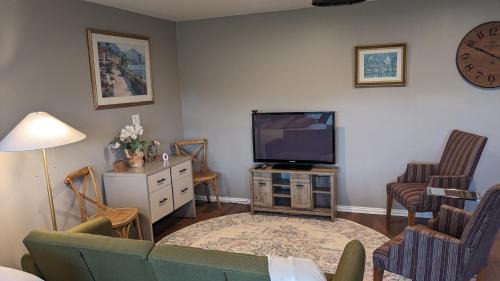 Flour Bluff Apartment | Serene Condo Retreat near Laguna Madre, Family & Pet Friendly
