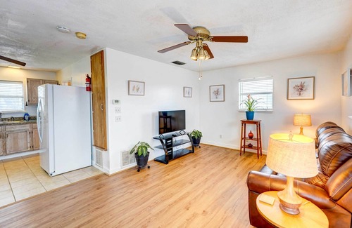 South Side House | Convenient Corpus Christi Extended Stay Near the Beach