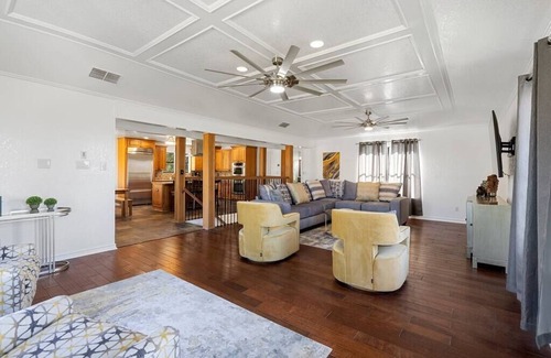 Bay Area House | Oceanfront Retreat in Corpus Christi with Spa & Hot Tub
